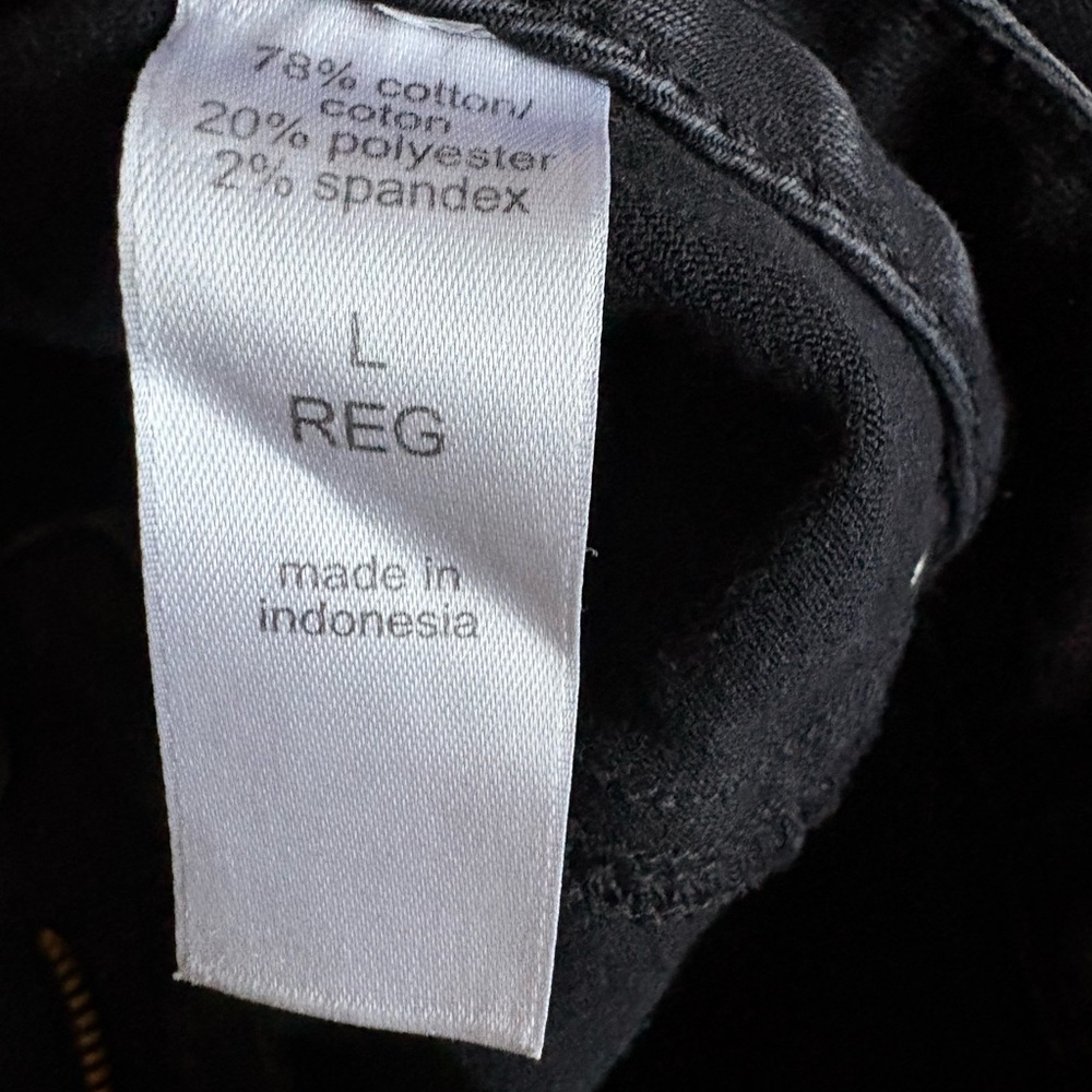 Maurices Black Skinny Jeans with Ripped Detail - Picture 3 of 3